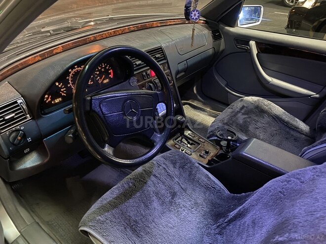 Mercedes C 230 1999, 287,000 km - 2.3 л - Bakı