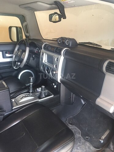 Toyota FJ Cruiser 2013, 98,000 km - 0.4 l - Bakı