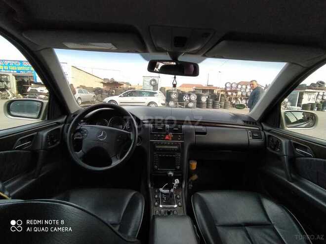 Mercedes E 240 2000, 289,070 km - 2.4 l - Bakı