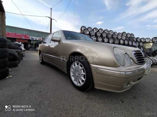 Mercedes E 240 2000, 289,070 km - 2.4 l - Bakı