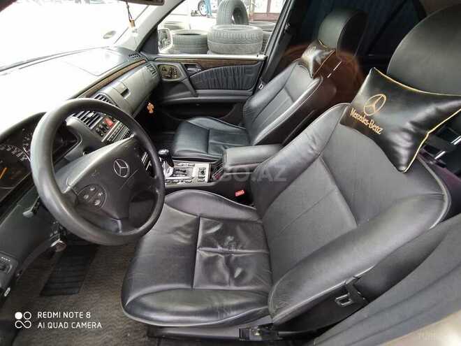Mercedes E 240 2000, 289,070 km - 2.4 l - Bakı