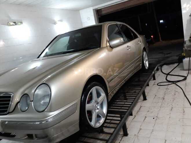 Mercedes E 240 2000, 289,070 km - 2.4 l - Bakı