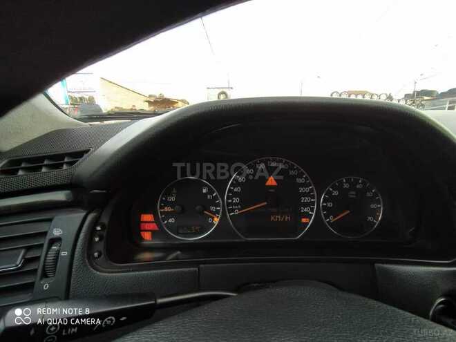 Mercedes E 240 2000, 289,070 km - 2.4 l - Bakı