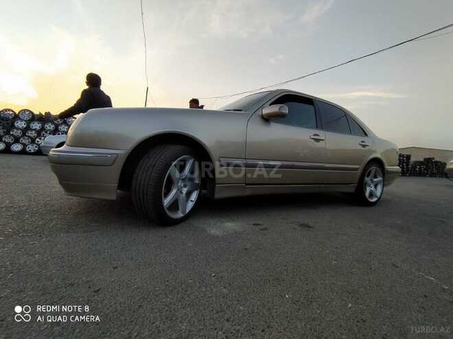 Mercedes E 240 2000, 289,070 km - 2.4 l - Bakı