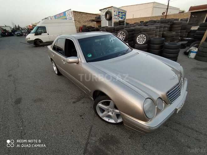 Mercedes E 240 2000, 289,070 km - 2.4 l - Bakı