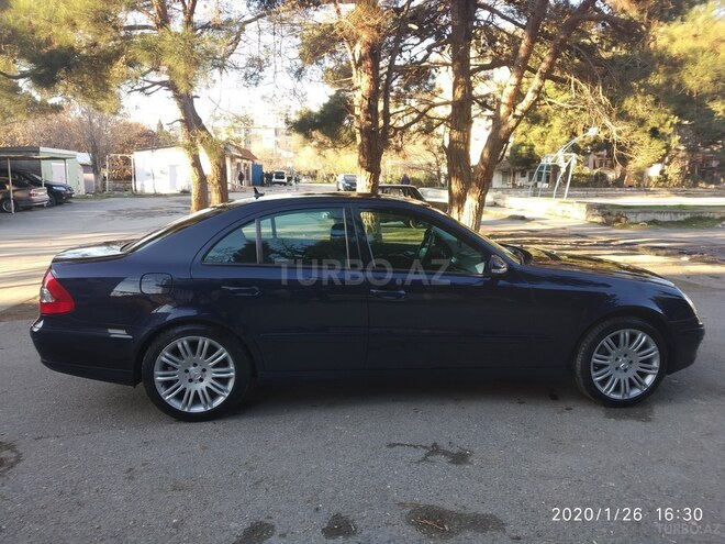 Mercedes E 220 2006, 313,000 km - 2.2 l - Bakı