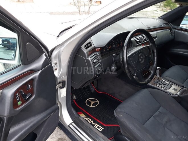 Mercedes E 230 1996, 287,000 km - 2.3 л - Sumqayıt