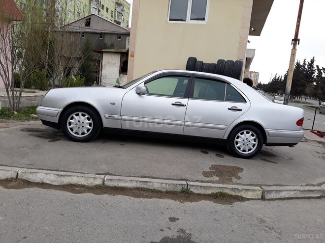 Mercedes E 230 1996, 287,000 km - 2.3 л - Sumqayıt