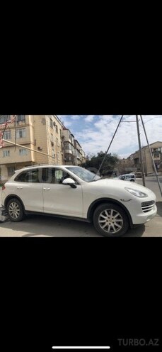 Porsche Cayenne 2014, 82,000 km - 0.4 л - Bakı