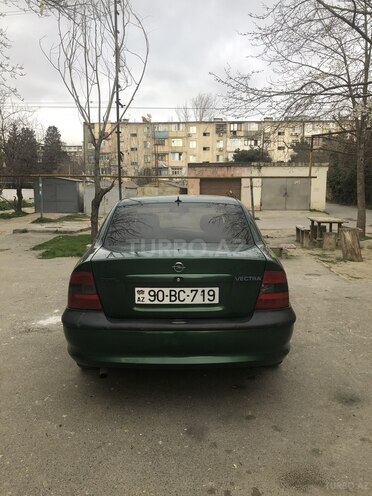 Opel Vectra 1996, 245,000 km - 2.0 l - Bakı
