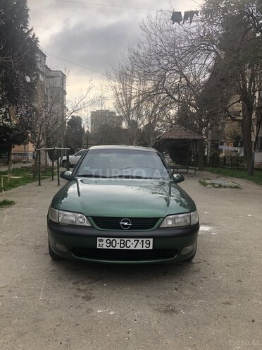 Opel Vectra 1996, 245,000 km - 2.0 l - Bakı