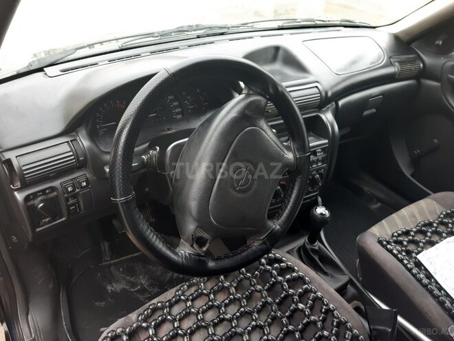Opel Astra 1997, 161,000 km - 1.6 л - Bakı