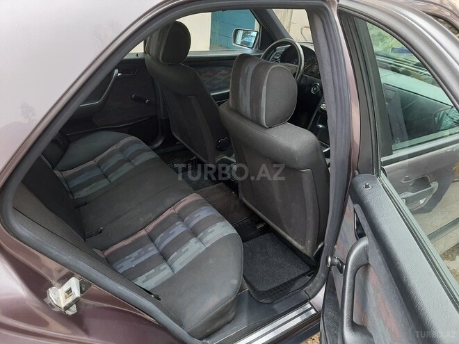 Mercedes C 180 1993, 247,005 km - 1.8 l - Bakı