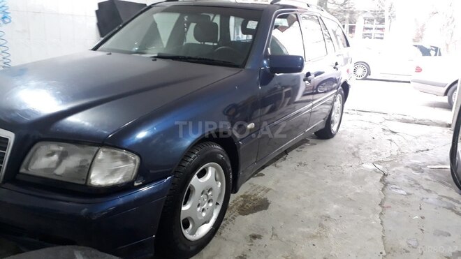 Mercedes C 220 1999, 350,960 km - 2.2 l - Mingəçevir