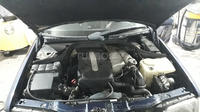 Mercedes C 220 1999, 350,960 km - 2.2 l - Mingəçevir