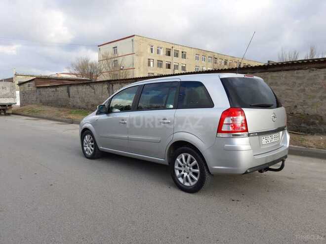 Opel Zafira 2009, 220,000 km - 1.9 l - Sumqayıt