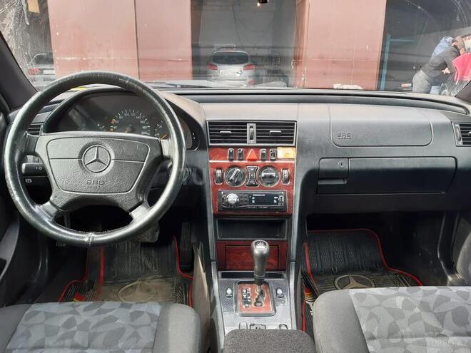 Mercedes C 220 2000, 365,386 km - 2.2 л - Bakı