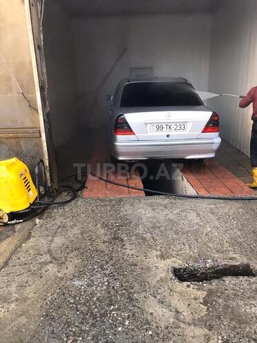 Mercedes C 220 2000, 365,386 km - 2.2 л - Bakı
