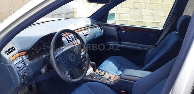 Mercedes E 240 1998, 439,000 km - 2.4 l - Ağcabədi