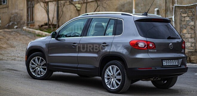 Volkswagen Tiguan 2008, 101,800 km - 2.0 л - Bakı