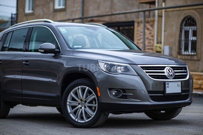 Volkswagen Tiguan 2008, 101,800 km - 2.0 л - Bakı