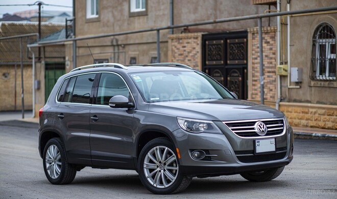 Volkswagen Tiguan 2008, 101,800 km - 2.0 л - Bakı