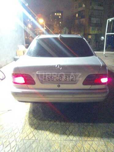 Mercedes E 220 1998, 630,500 km - 2.2 l - Bakı