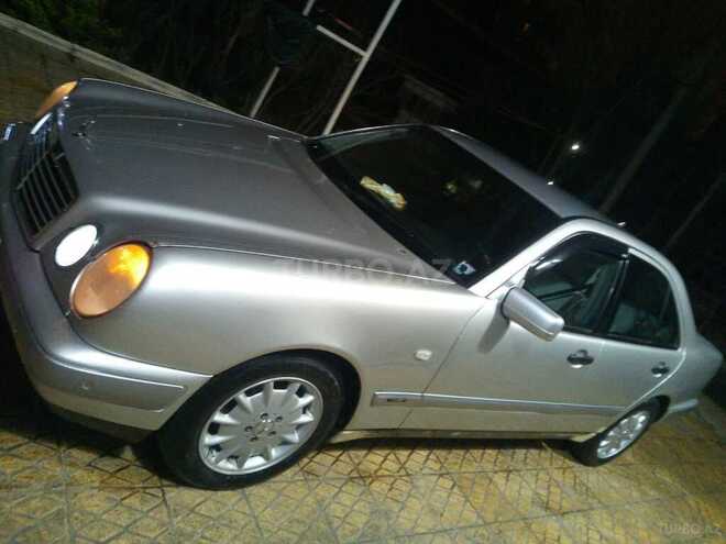 Mercedes E 220 1998, 630,500 km - 2.2 l - Bakı
