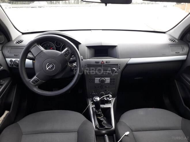 Opel Astra 2006, 260,000 km - 1.4 l - Bakı