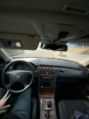 Mercedes E 320 2000, 337,000 km - 3.2 l - Gəncə