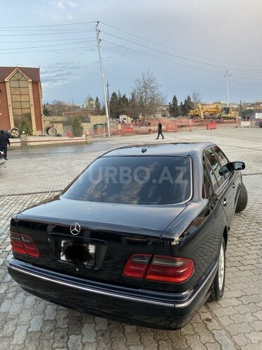 Mercedes E 320 2000, 337,000 km - 3.2 l - Gəncə