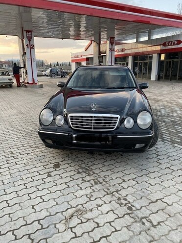 Mercedes E 320 2000, 337,000 km - 3.2 l - Gəncə