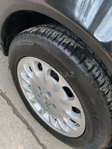 Mercedes E 320 2000, 337,000 km - 3.2 l - Gəncə