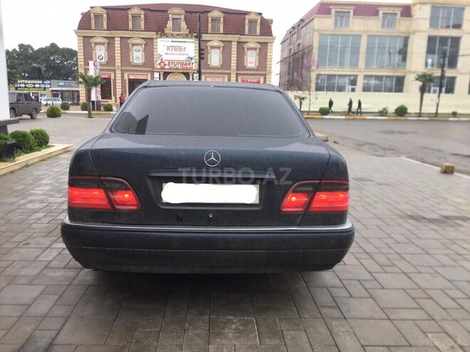 Mercedes E 240 1998, 269,000 km - 2.4 л - Masallı