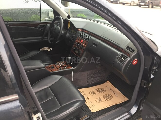 Mercedes E 240 1998, 269,000 km - 2.4 л - Masallı