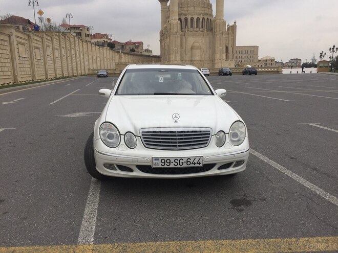 Mercedes E 240 2003, 317,000 km - 2.6 l - Bakı