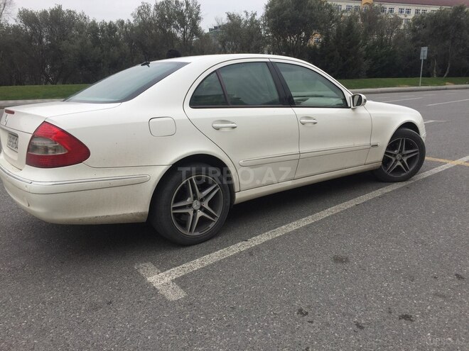 Mercedes E 240 2003, 317,000 km - 2.6 l - Bakı