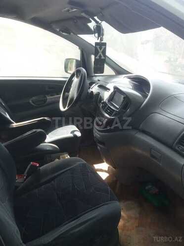 Toyota  2000, 526,970 km - 0.3 l - Salyan
