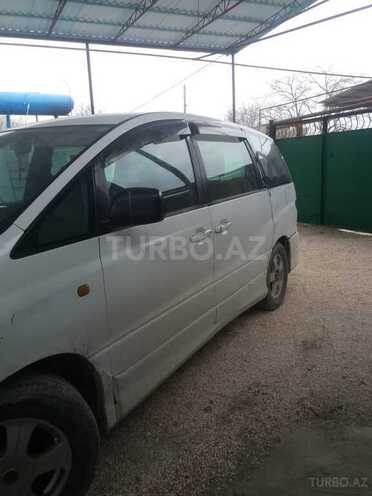 Toyota  2000, 526,970 km - 0.3 l - Salyan