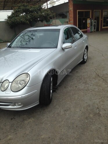 Mercedes E 270 2004, 292,678 km - 2.7 l - Goranboy