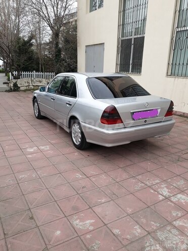 Mercedes C 240 1998, 258,125 km - 2.4 l - Bakı