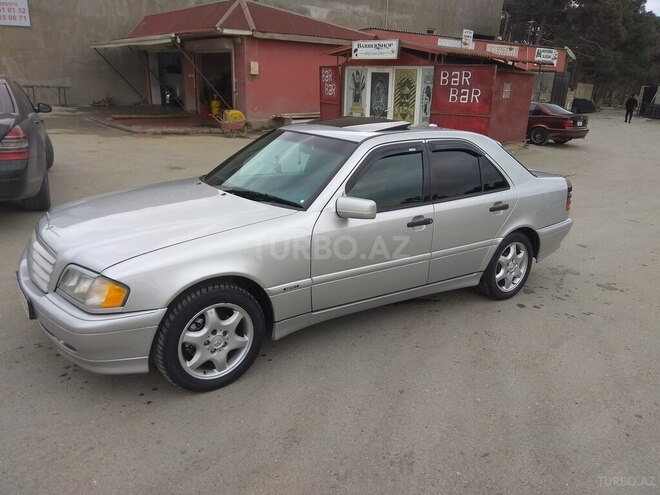 Mercedes C 230 2000, 284,000 km - 2.3 л - Bakı