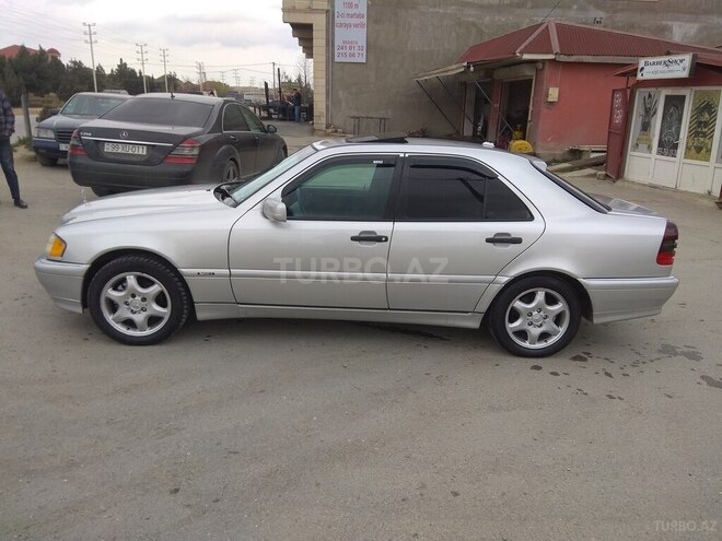 Mercedes C 230 2000, 284,000 km - 2.3 л - Bakı