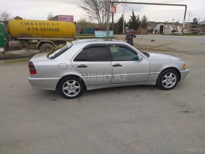 Mercedes C 230 2000, 284,000 km - 2.3 л - Bakı