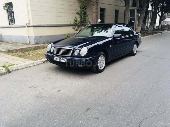Mercedes E 200 1999, 348,000 km - 2.0 л - Bakı
