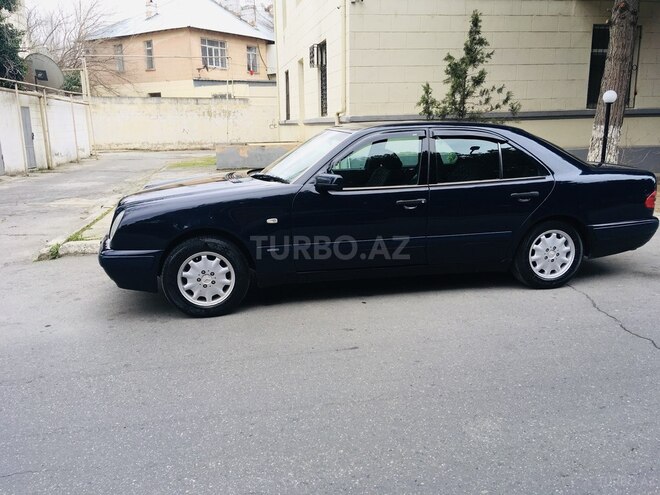 Mercedes E 200 1999, 348,000 km - 2.0 л - Bakı