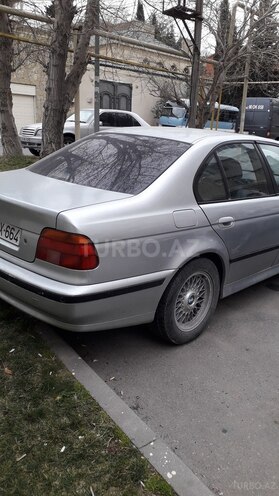 BMW 528 1998, 324,260 km - 0.3 л - Bakı