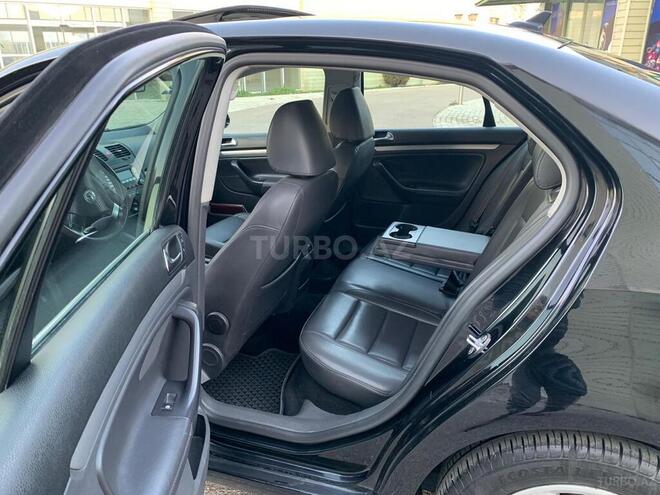 Volkswagen Jetta 2009, 188,000 km - 2.5 l - Bakı