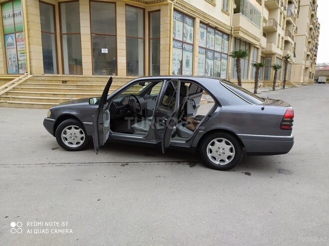 Mercedes C 230 1997, 289,635 km - 2.3 l - Bakı