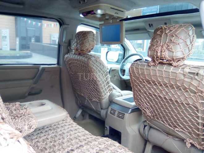 Nissan Armada 2004, 266,500 km - 5.6 l - Bakı